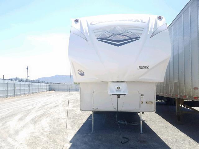 5ZT3CLTBXCA305988 - 2012 CHAP 5TH WHEEL WHITE photo 2