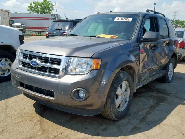 1FMCU9D79BKB45702 - 2011 FORD ESCAPE XLT GRAY photo 2