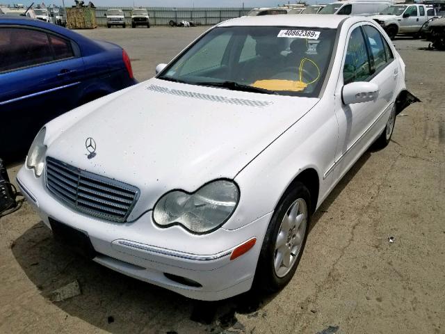 WDBRF64JX1F067214 - 2001 MERCEDES-BENZ C 320 WHITE photo 2