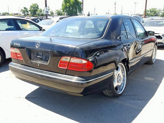 WDBJF65JX2B407823 - 2002 MERCEDES-BENZ E 320 BLACK photo 4