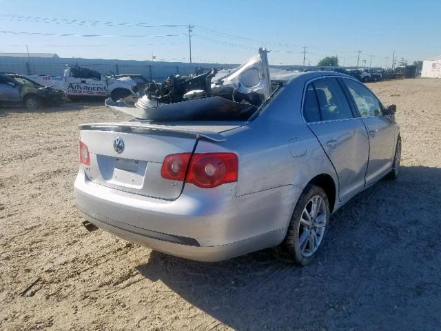 3VWSF81K06M710668 - 2006 VOLKSWAGEN JETTA 2.5 SILVER photo 4