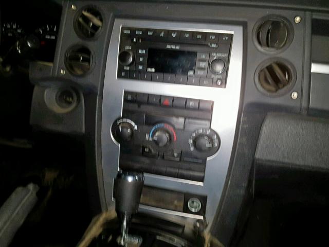 1J8HG48K48C232938 - 2008 JEEP COMMANDER RED photo 9