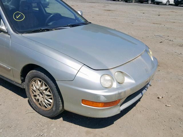 JH4DB7650WS000244 - 1998 ACURA INTEGRA LS SILVER photo 9