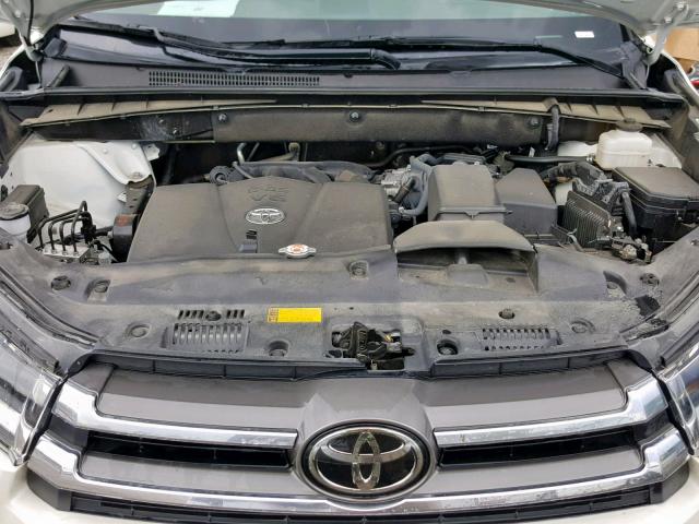 5TDDZRFH7JS825623 - 2018 TOYOTA HIGHLANDER WHITE photo 7