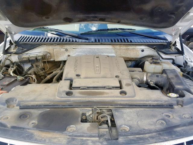5LMFL28589LJ01546 - 2009 LINCOLN NAVIGATOR 白色 照片 7