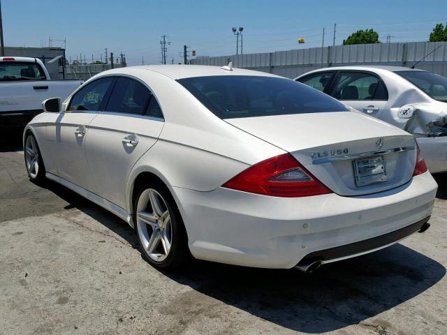 WDDDJ7CB7BA171447 - 2011 MERCEDES-BENZ CLS 550 WHITE photo 3