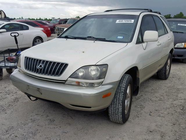 JT6GF10U2Y0063657 - 2000 LEXUS RX 300 WHITE photo 2