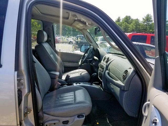 1J8GL58K86W115064 - 2006 JEEP LIBERTY LI SILVER photo 5