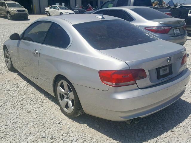 WBAWB33509P138555 - 2009 BMW 328 I SILVER photo 3