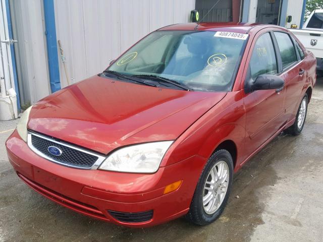 1FAFP34N65W146412 - 2005 FORD FOCUS ZX4 MAROON photo 2