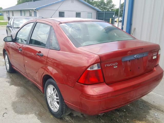 1FAFP34N65W146412 - 2005 FORD FOCUS ZX4 MAROON photo 3