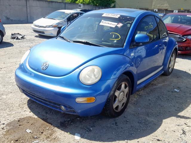 3VWDD21C3YM500752 - 2000 VOLKSWAGEN NEW BEETLE ლურჯი ფოტო 2