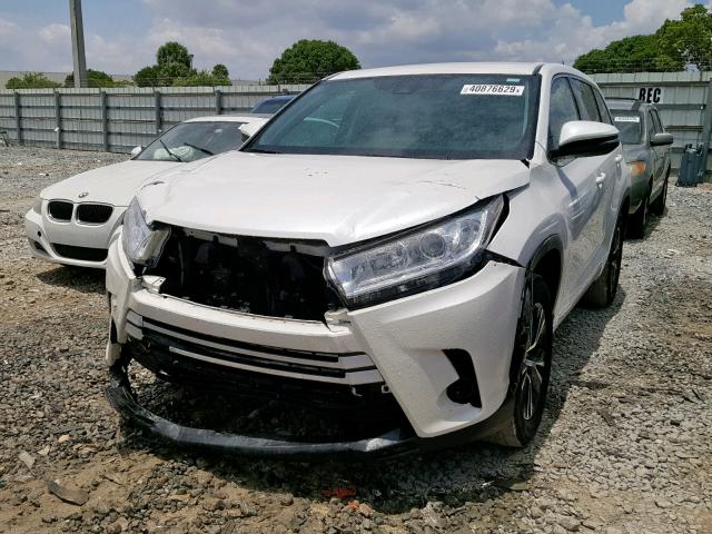 5TDZARFH8HS030751 - 2017 TOYOTA HIGHLANDER WHITE photo 2