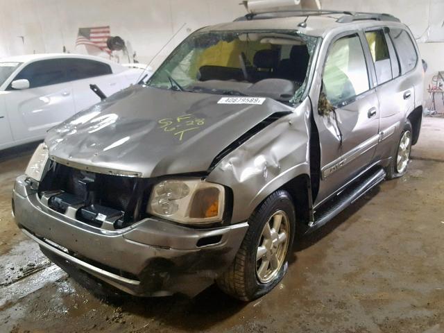 1GKDT13S552240429 - 2005 GMC ENVOY SILVER photo 2