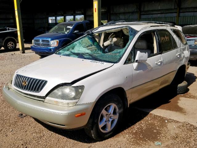 JT6HF10U4Y0140159 - 2000 LEXUS RX 300 WHITE photo 2