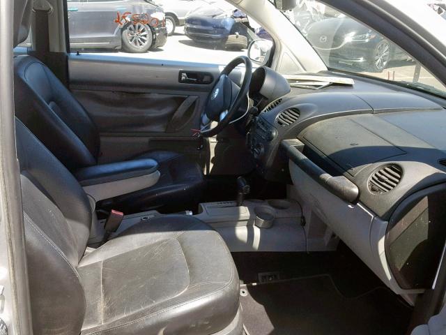3VWDD21C01M452696 - 2001 VOLKSWAGEN NEW BEETLE SILVER photo 5
