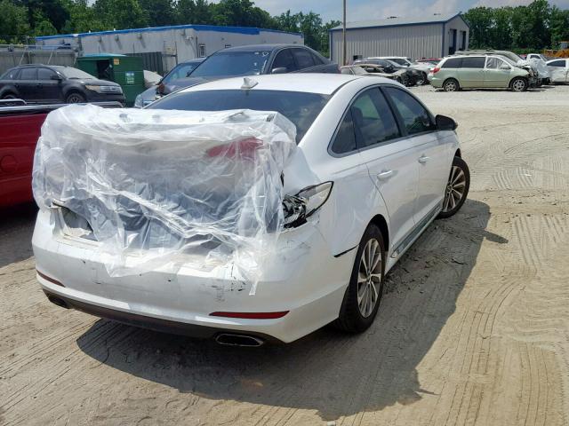 5NPE34AF5HH472328 - 2017 HYUNDAI SONATA SPO WHITE photo 4