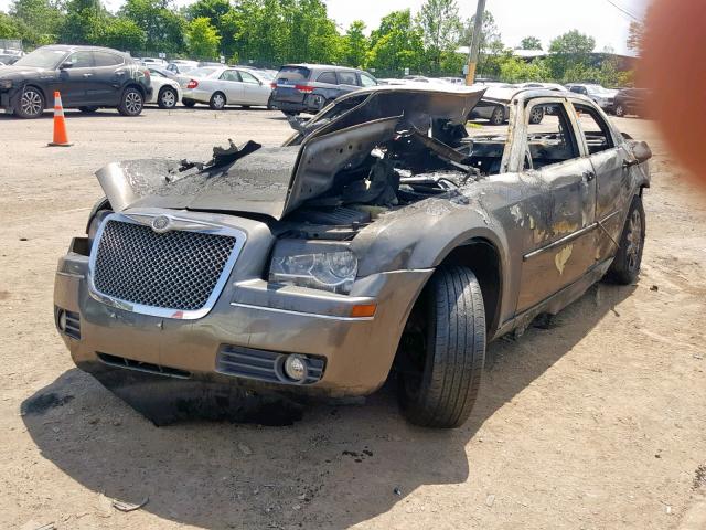 2C3CK5CV0AH188984 - 2010 CHRYSLER 300 TOURIN GRAY photo 2