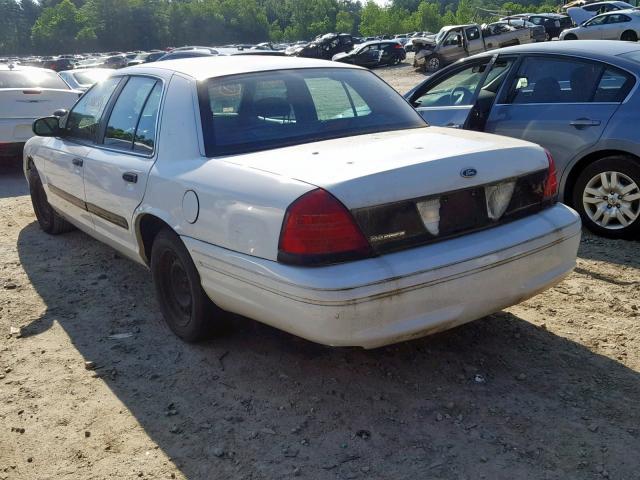 2FAFP71W71X133705 - 2001 FORD CROWN VICT WHITE photo 3