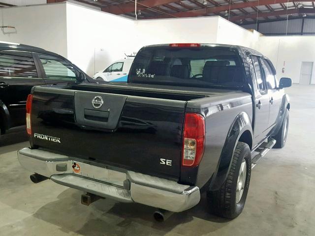 1N6AD07U65C403307 - 2005 NISSAN FRONTIER C BLACK photo 4