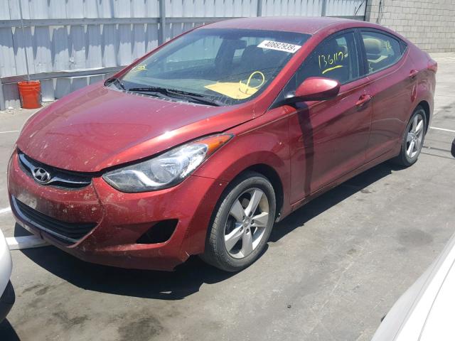 5NPDH4AE5DH368405 - 2013 HYUNDAI ELANTRA GL RED photo 2