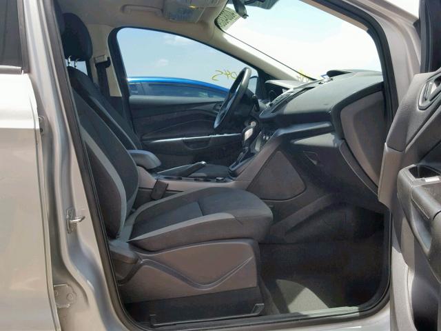 1FMCU0F75GUB96764 - 2016 FORD ESCAPE S SILVER photo 5