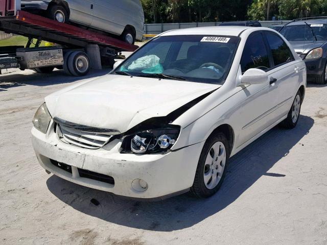 KNAFE121865271212 - 2006 KIA NEW SPECTR WHITE photo 2