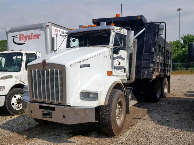 1NKDXUEX76J145953 - 2006 KENWORTH CONSTRUCTI WHITE photo 2