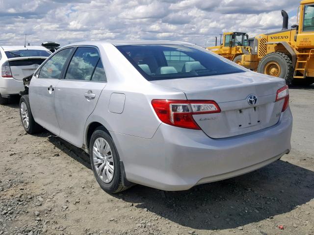 4T1BD1FK1CU025834 - 2012 TOYOTA CAMRY HYBR SILVER photo 3