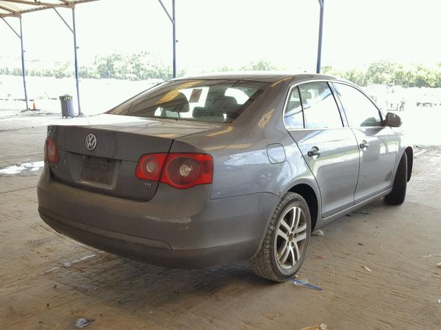 3VWDT71K46M744298 - 2006 VOLKSWAGEN JETTA TDI GRAY photo 4