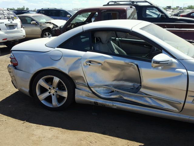 WDBSK7BA5BF161489 - 2011 MERCEDES-BENZ SL 550 SILVER photo 9