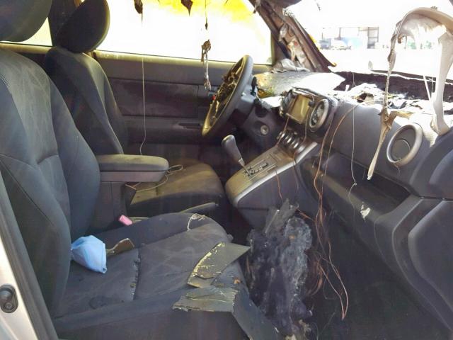 JTLZE4FE4EJ063935 - 2014 TOYOTA SCION XB 银色 照片 5