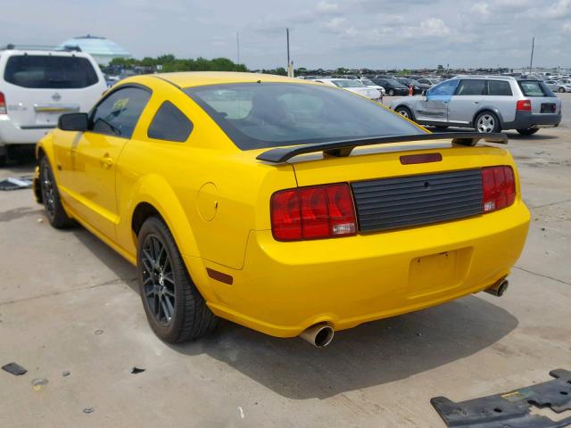 1ZVHT82H665254347 - 2006 FORD MUSTANG GT YELLOW photo 3