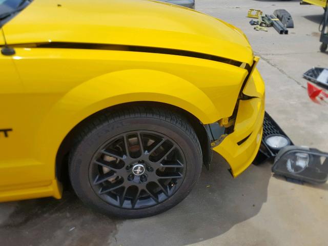 1ZVHT82H665254347 - 2006 FORD MUSTANG GT YELLOW photo 9