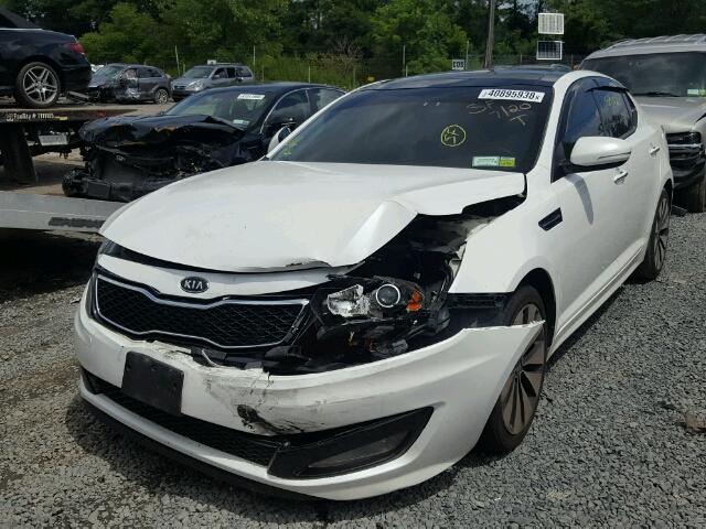 KNAGR4A60B5148523 - 2011 KIA OPTIMA SX WHITE photo 2