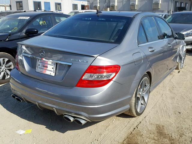 WDDGF7HB2AF389739 - 2010 MERCEDES-BENZ C 63 AMG GRAY photo 4