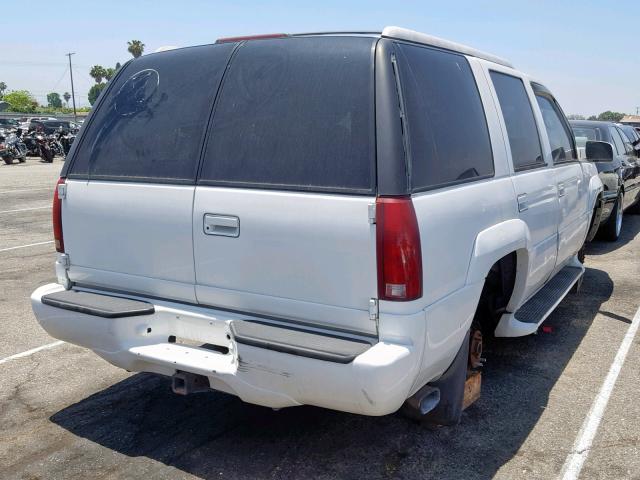 1GYEK63R4YR221079 - 2000 CADILLAC ESCALADE L WHITE photo 4