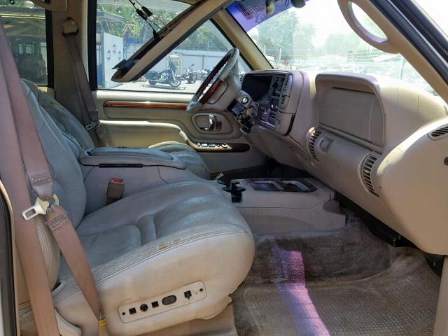 1GYEK63R4YR221079 - 2000 CADILLAC ESCALADE L WHITE photo 5