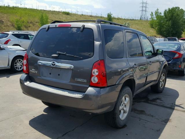 4F2CZ06115KM49573 - 2005 MAZDA TRIBUTE S GRAY photo 4