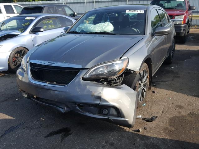 1C3BC8FGXBN615930 - 2011 CHRYSLER 200 S GRAY photo 2