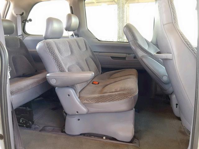 2B4FP25B8YR719927 - 2000 DODGE CARAVAN WHITE photo 6