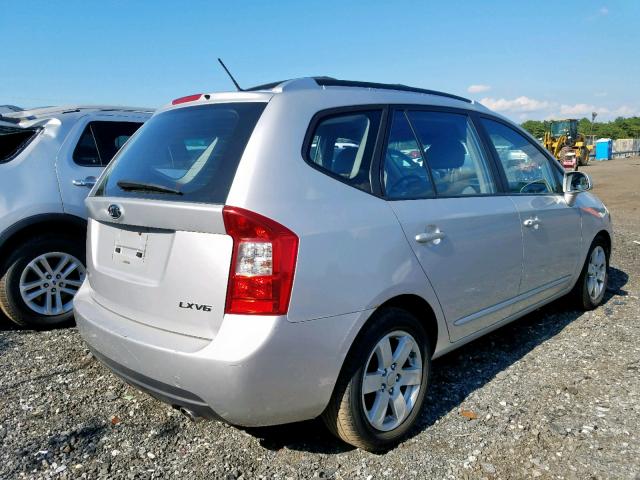 KNAFG526377038552 - 2007 KIA RONDO LX SILVER photo 4