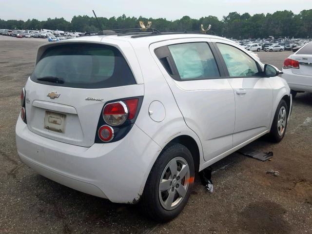1G1JA6SH4F4141056 - 2015 CHEVROLET SONIC LS 白色 照片 4