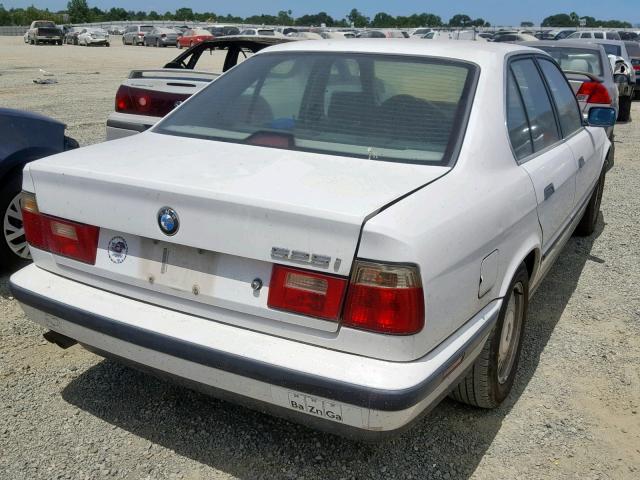 WBAHD5312PGB35989 - 1993 BMW 525 I WHITE photo 4