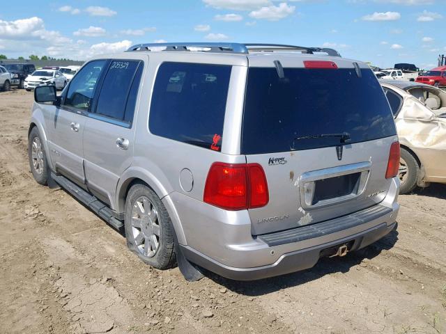 5LMFU28R73LJ48932 - 2003 LINCOLN NAVIGATOR SILVER photo 3