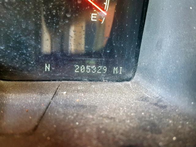 5LMFU28R73LJ48932 - 2003 LINCOLN NAVIGATOR SILVER photo 8