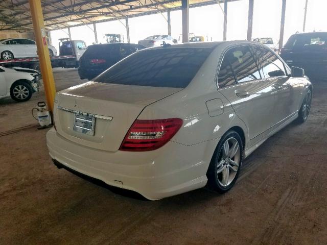 WDDGF4HB1CA617776 - 2012 MERCEDES-BENZ C 250 WHITE photo 4