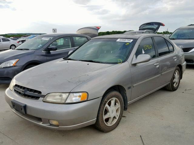 1N4DL01D5XC258393 - 1999 NISSAN ALTIMA XE SILVER photo 2