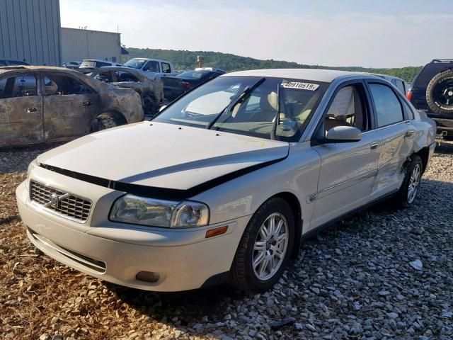 YV1TS592351390709 - 2005 VOLVO S80 2.5T WHITE photo 2