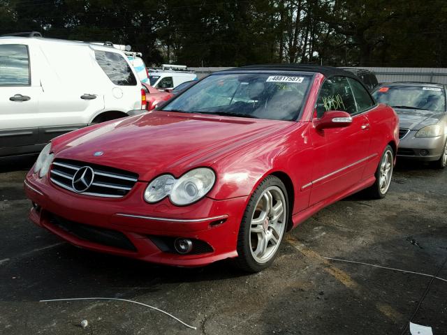 WDBTK72F68F237780 - 2008 MERCEDES-BENZ CLK 550 RED photo 2